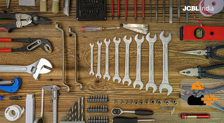 مقایسه ابزارآلات برقی و دستی: کدام یک برای شما مناسب‌تر است؟